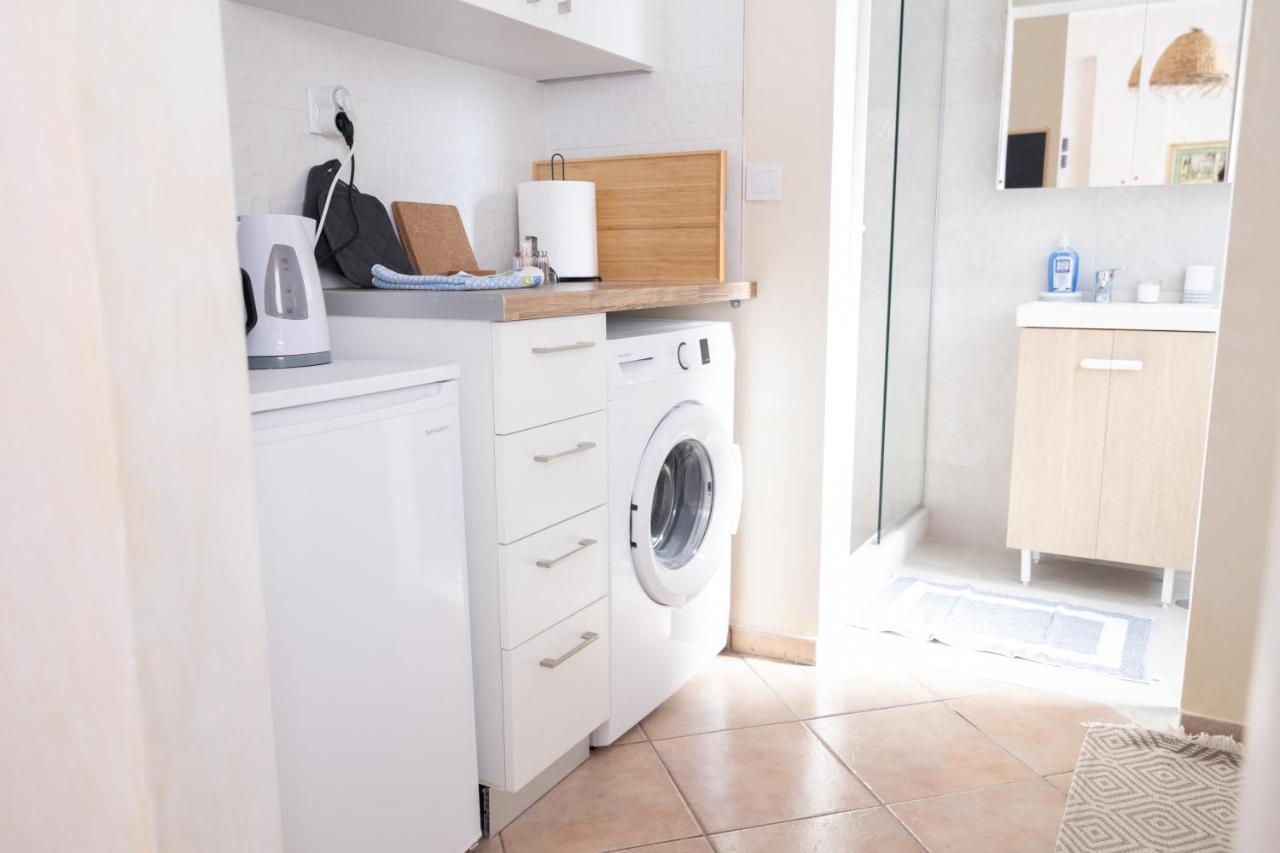 Mediterranean House - 12 Min From Acropolis! Apartment Athena Bagian luar foto