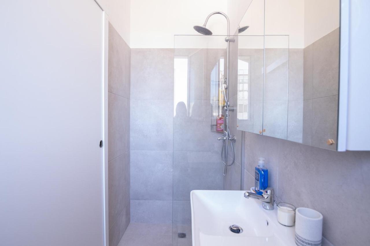 Mediterranean House - 12 Min From Acropolis! Apartment Athena Bagian luar foto